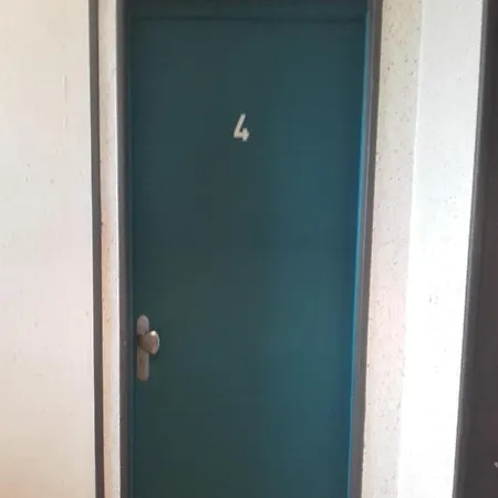 De La Hotel 2*