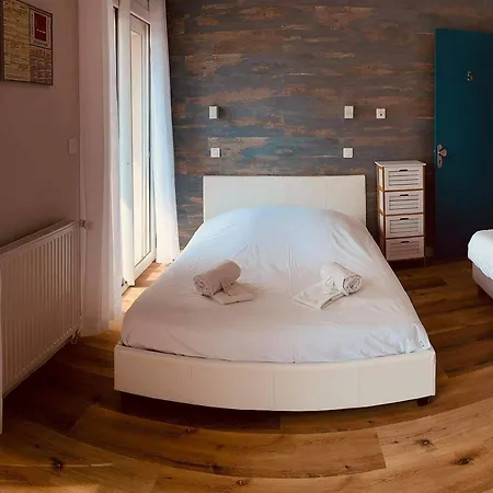 ホテル De La Quinéville