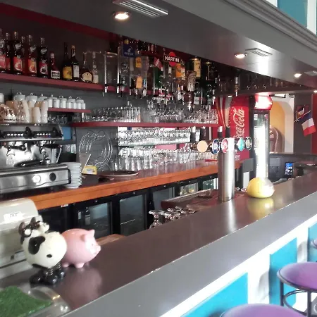 De La 2* Quinéville