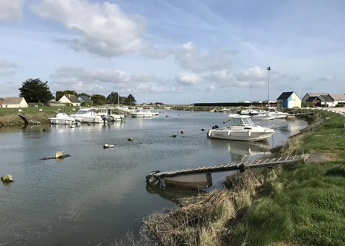 De La 2* Quinéville