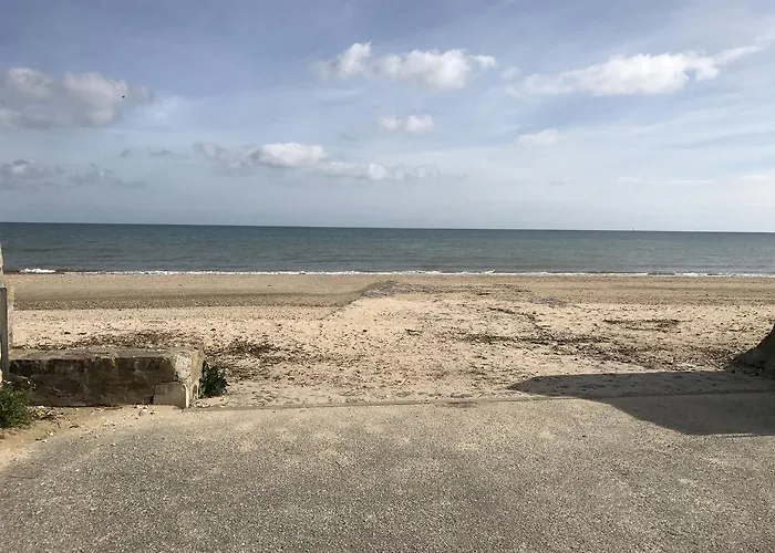 De La 2* Quinéville